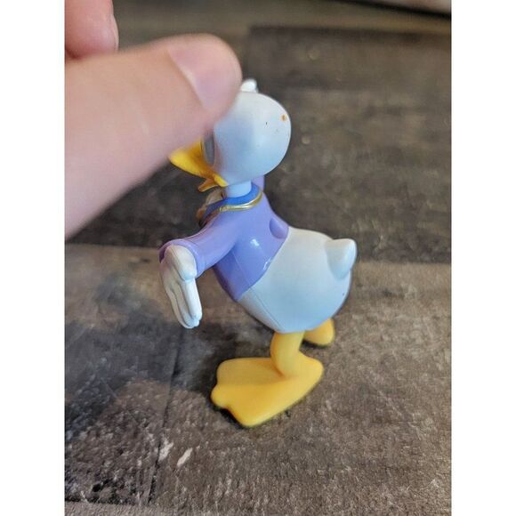 McDonald's 2021 Donald Duck Formal Wear Disney toy figure - Picture 3 of 6
